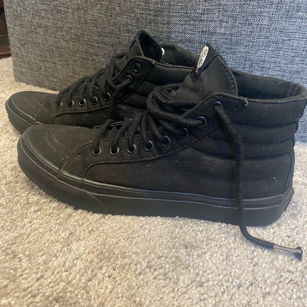 Gently worn Vans Sk8 Hi Shoes